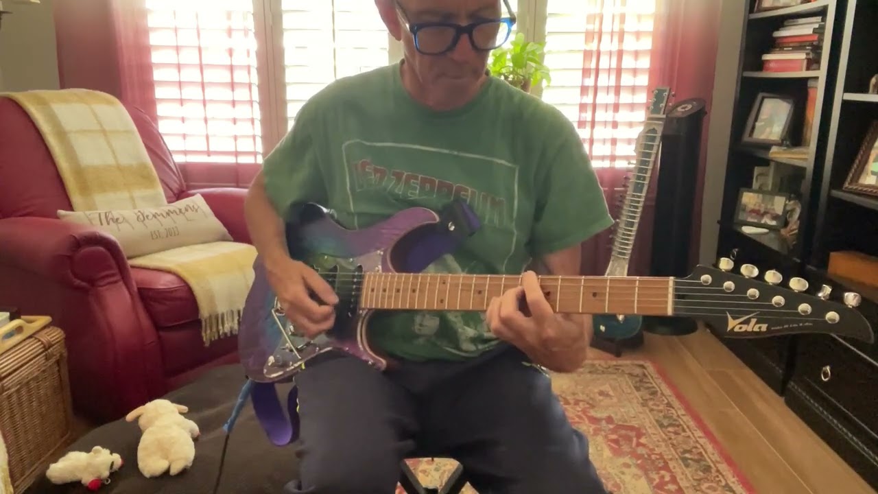 Vola OZ guitar demo