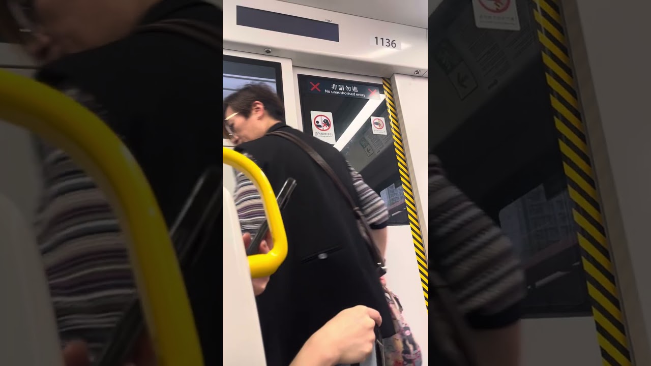 港鐵輕鐵列車1162 +1136第五期706由天逸至天秀￼￼￼