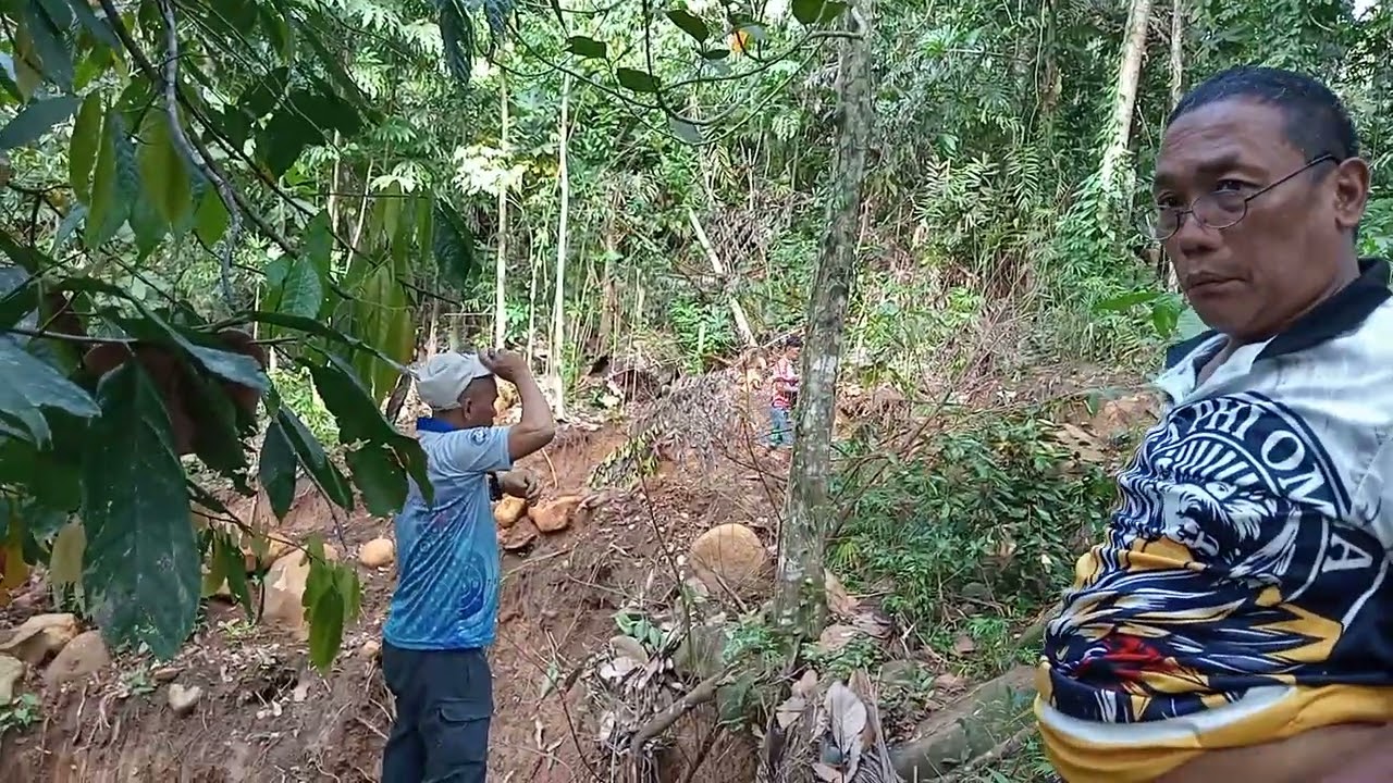 guide na hapon sa treasure site..big dipo..nasa gitna ng sapa..