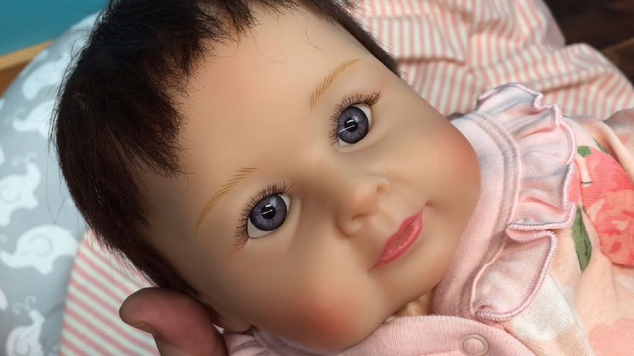 Changing Ashton Drake Galleries Reborn Baby Doll Ava Elise