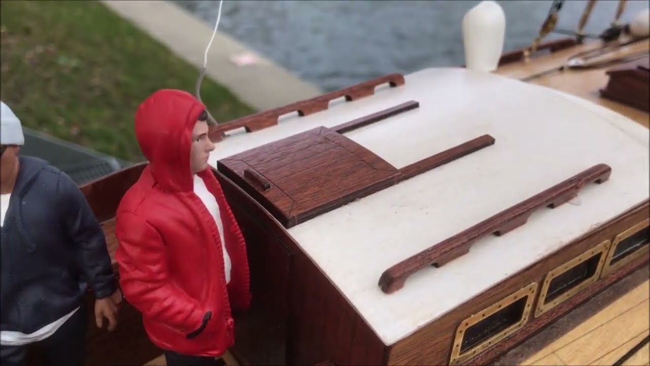 Segelyacht Antares, Krick