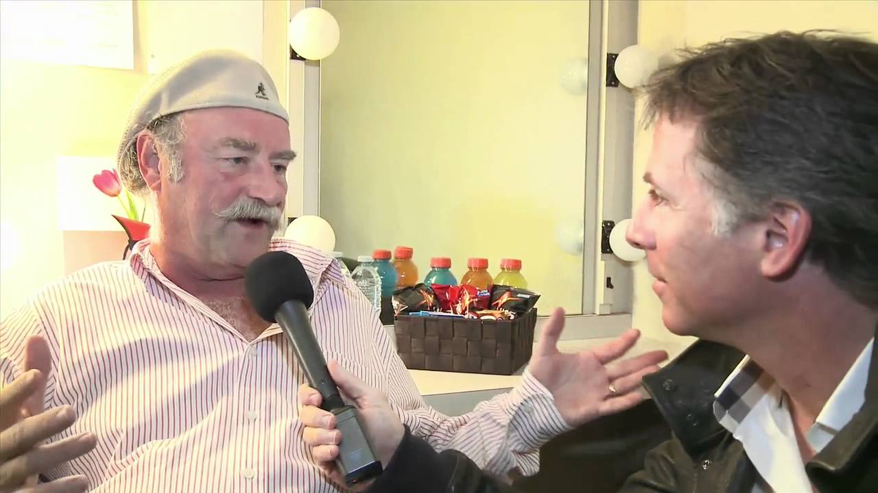 Revive's David Downer Sits Down with Canada Sings