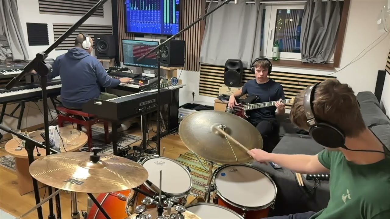 Tibor Burai feat Students- 3 TAKE 5