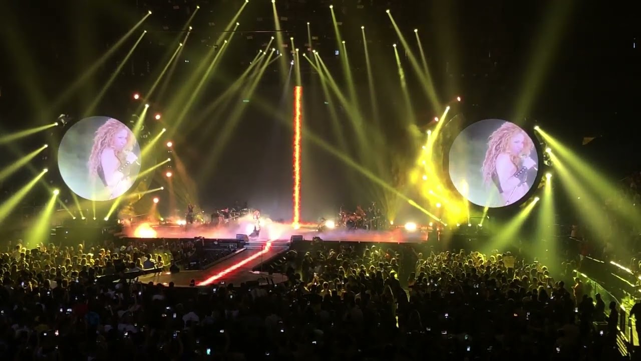 Shakira @ NYC Madison Square Garden 2018 - Whenever, Wherever