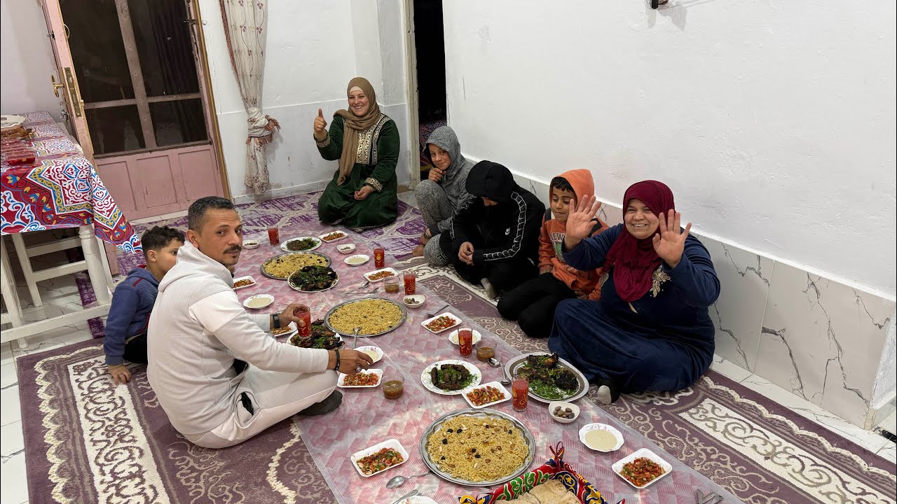 أول عزومه 🧆🍗لأهل جوزي ماهم قبل مفكر اعزم اهلي وقعده حلوه بعد الفطار وضحك السنين معهم☺️