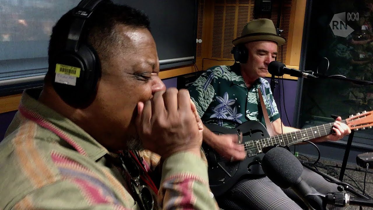 Phil Wiggins and Dom Turner: 'Roberta' - Live Music @ RN