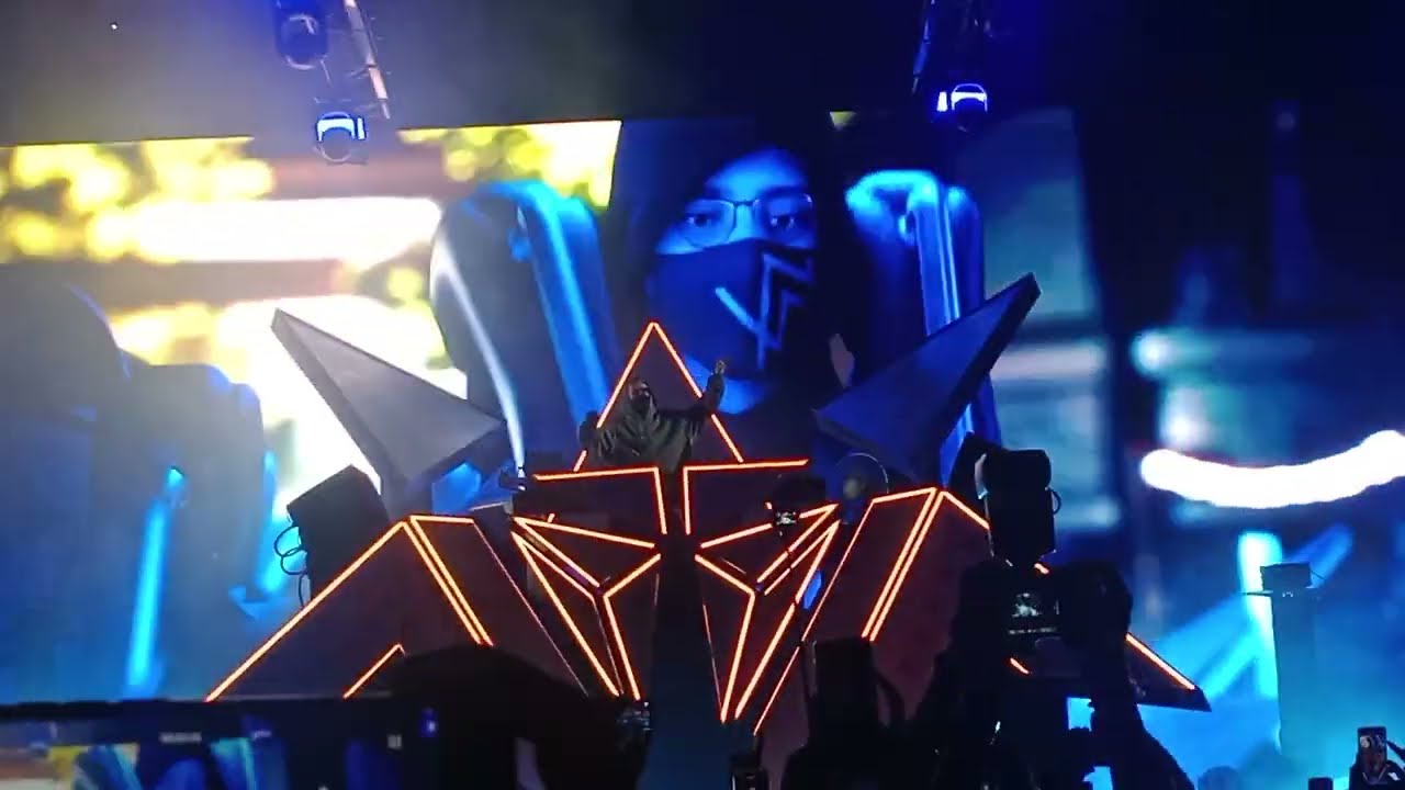 Alan Walker WalkerWorld Tour Pune, India | MayField Eva Garden | Original Unedited Video