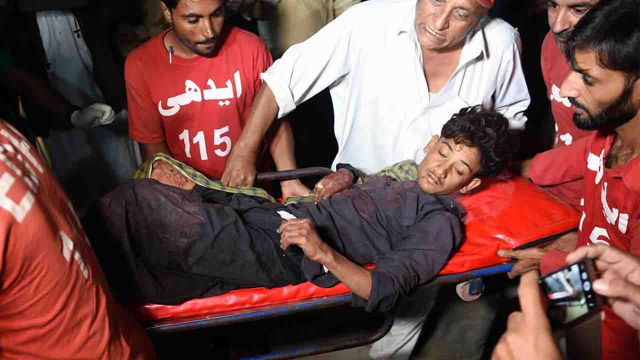 100 'terrorists' killed in Pakistan army crackdown