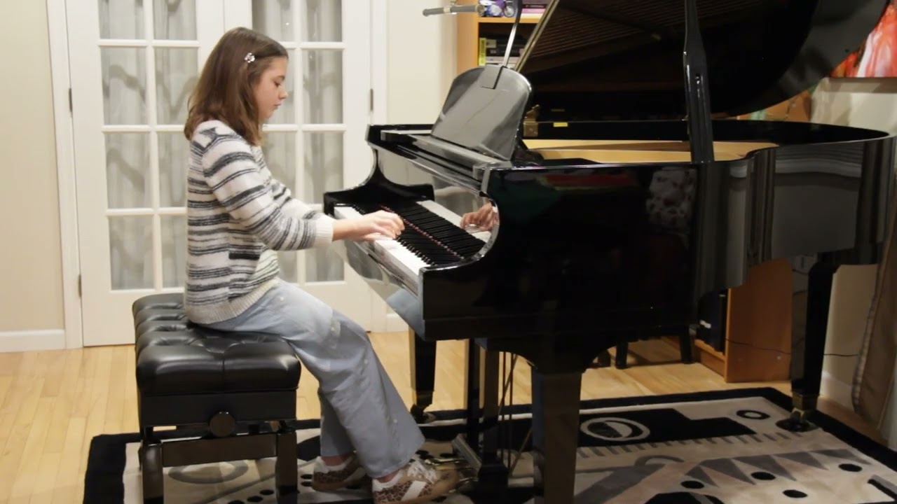 Kamilia. 'Deck the Halls' Traditional Welsh Melody. Arr. R. Vandall.