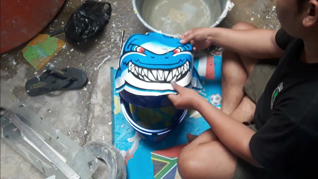 PEMASANGAN WATER DECAL AGV 46 SPECIAL MISANO 2015