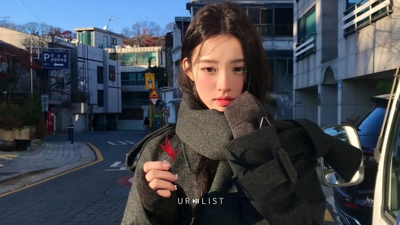 [𝗣𝗹𝗮𝘆𝗹𝗶𝘀𝘁] 늦가을에서 초겨울쯤 딱 듣기 좋은 플리🍂 🎧 · 감성힙합 R&B 인디 플레이리스트