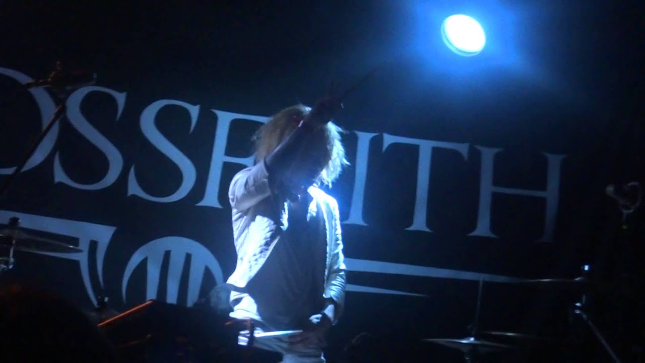 CROSSFAITH - Tatsuya Amano drum solo - live in Eragny, France