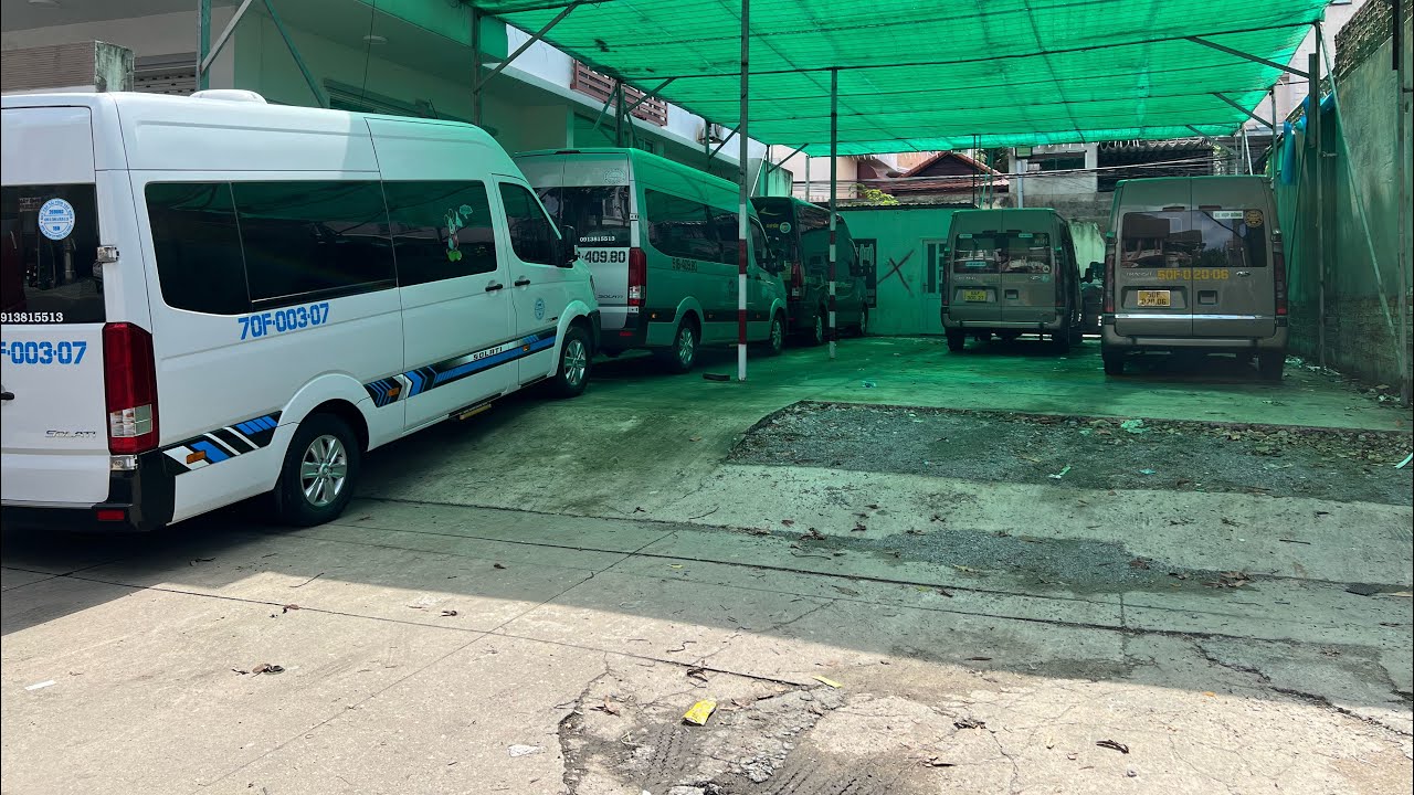 Siêu phẩm cho quý anh chị lựa chọn dòng xe 16 chỗ đời cao Lh 0849883989 xem xe và tìm hiểu thêm