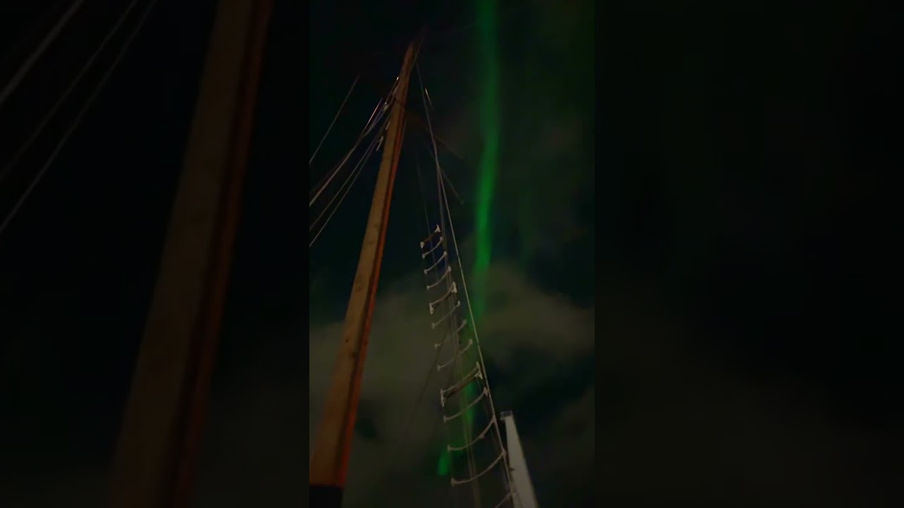 Would you go sailing at night to see this? 🤯🌌 #northernlights #auroraborealis #norwaytravel