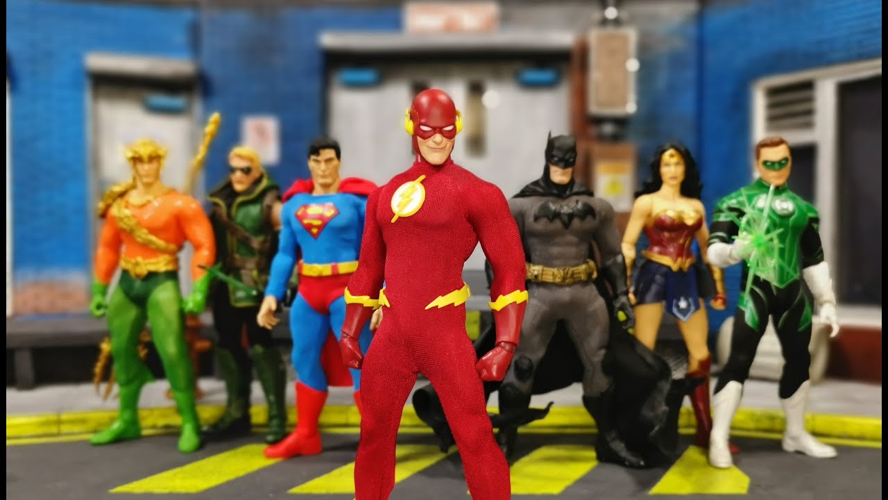 Mezco The Flash (Comic Ver.)  1/12 action figure Unboxing & REVIEW #dc #review #unboxing