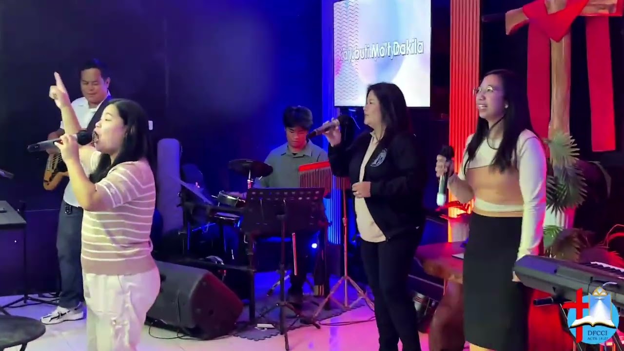 Ikaw ay Diyos (gloryfall) DOFB Worship Livestream@dfccibinangonan 