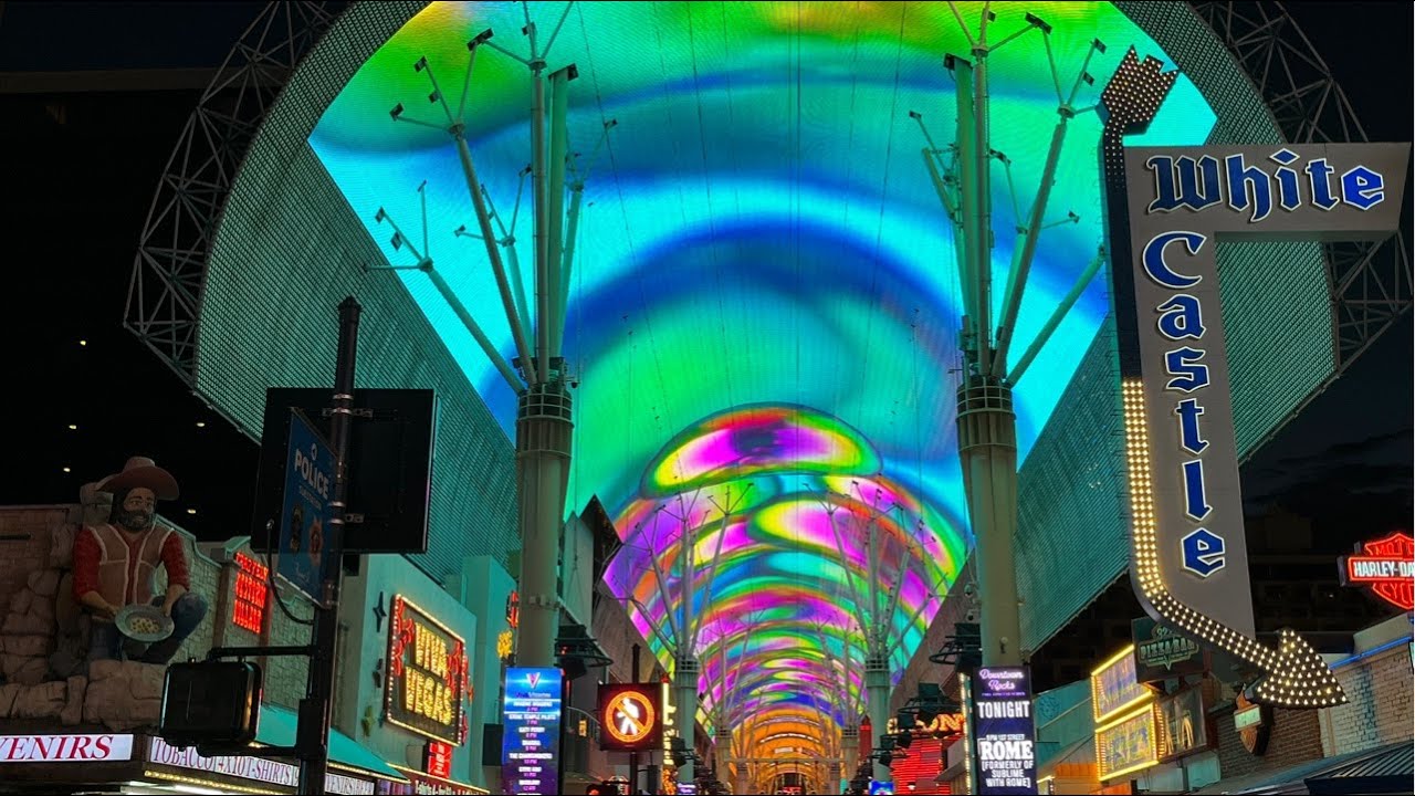 BIG T LAS VEGAS FREAKMONT STREET SLAPPIN SUNDAY
