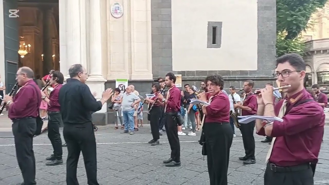 Ingresso in piazza d'uomo Storica Banda Musicale "Orazio Sapienza",  festa di Santa Venera