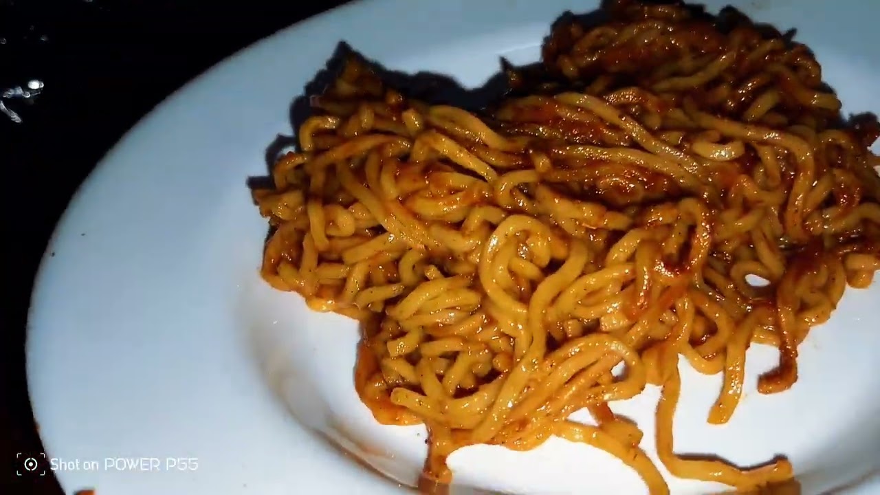 Spicy noodles with hot dogs🍝😋