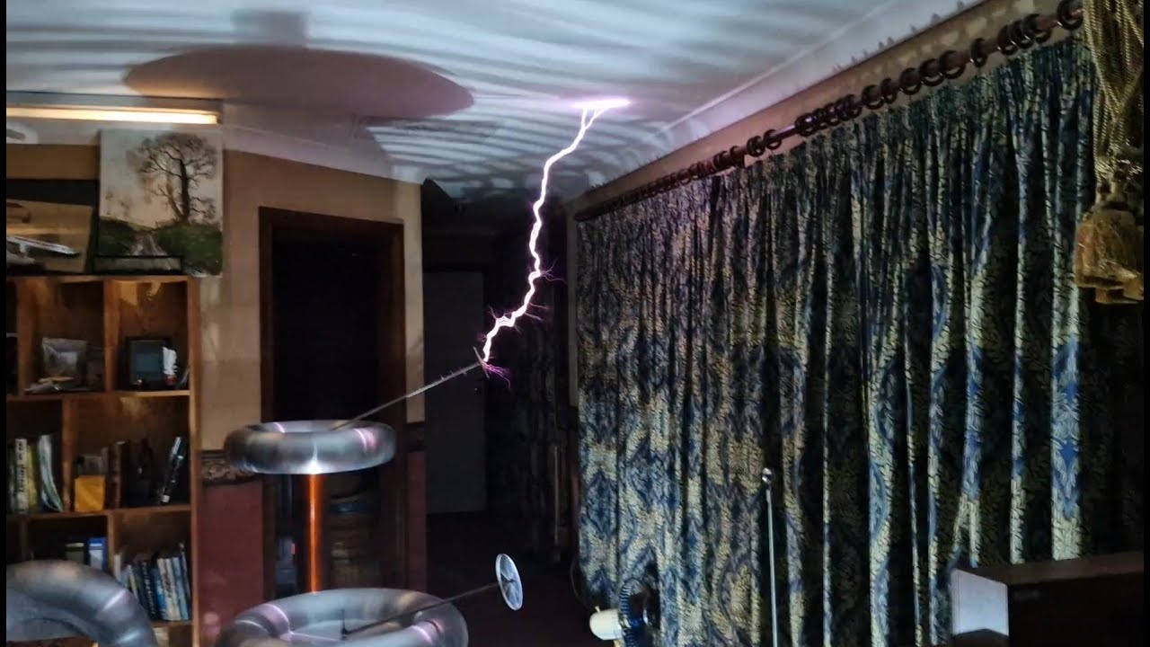 Tesla Coil Open or Closed Earth Ring Strike Rail
