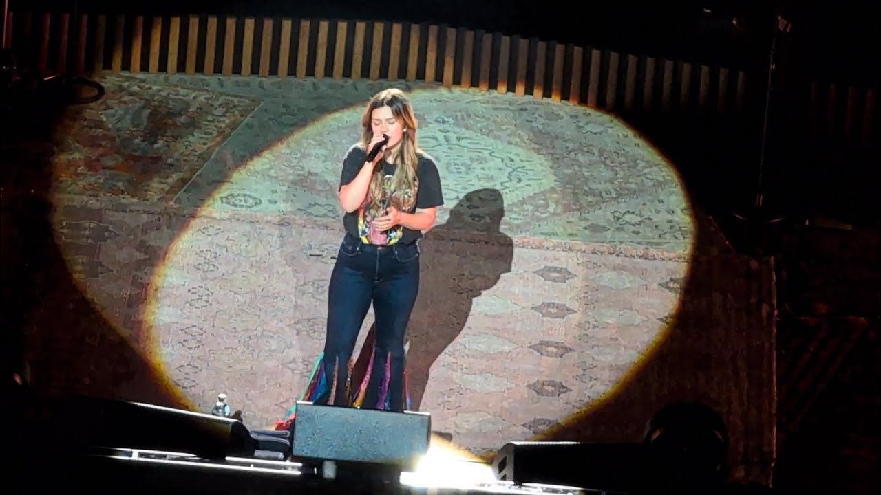 Kelly Clarkson - Full Show - Studio Sessions Residency in Vegas @ the Colosseum 7-25-25