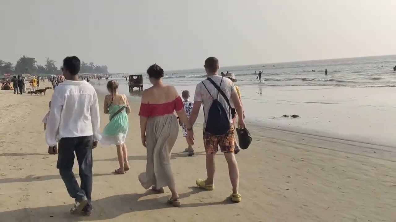 A Walk around Arambol beach, Goa #pairaroundtheworld