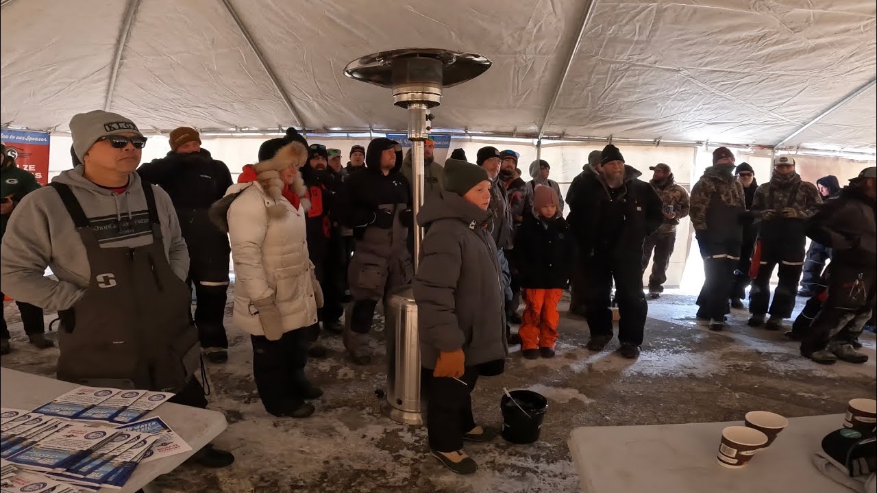Рыболовный турнир в заливе Асайлум | Озеро Виннебаго #рыбалка #окунь #синежаберный #белыйбасс #по...