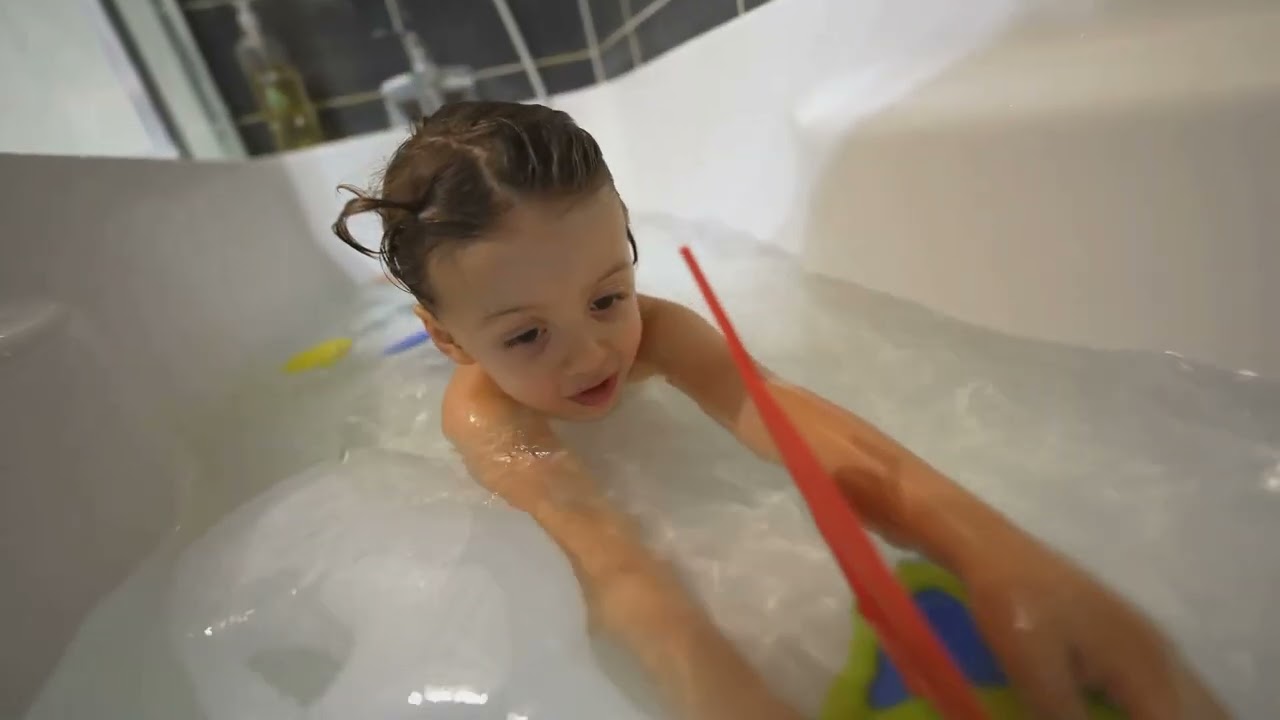 Archimedes' Principle - For kids - STEM learning - Easy Pheasycs (Physics)