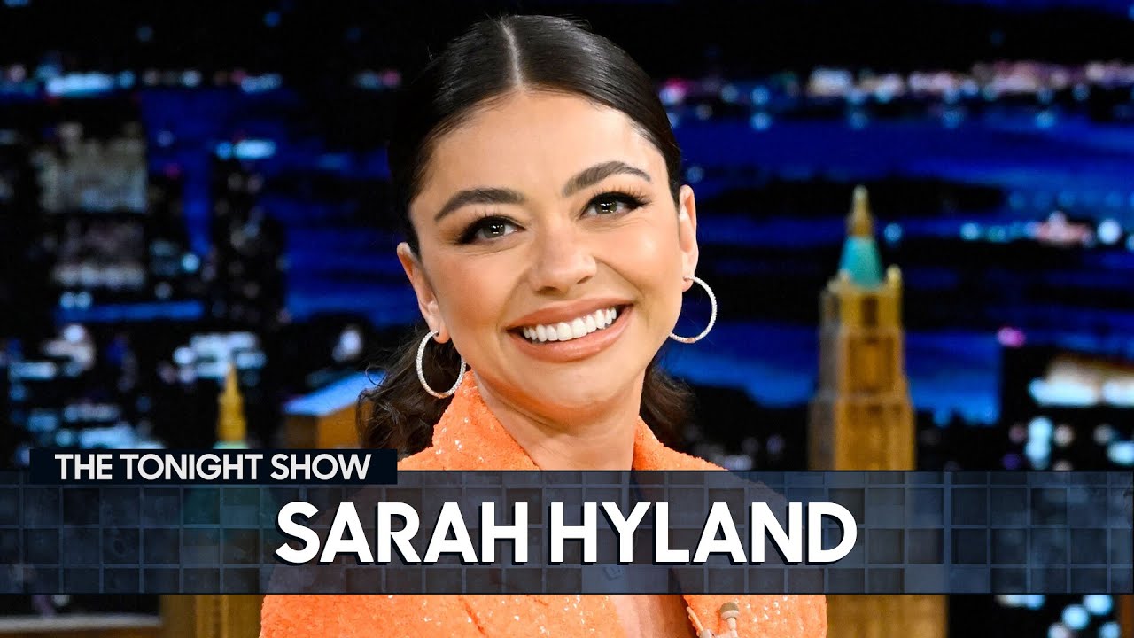 Sarah Hyland Can't Stop Staring at the Love Island USA Contestants | The Tonight Show