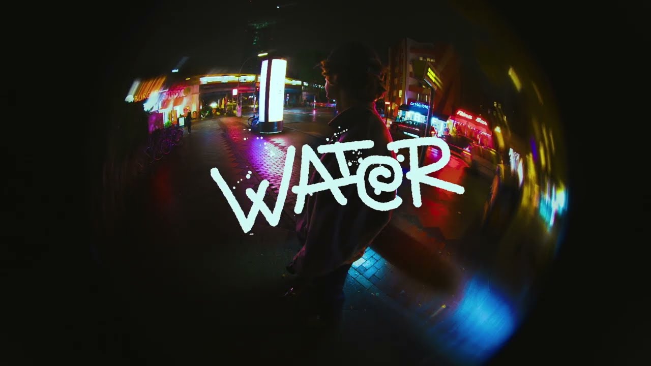 Pijus, emziii - Water