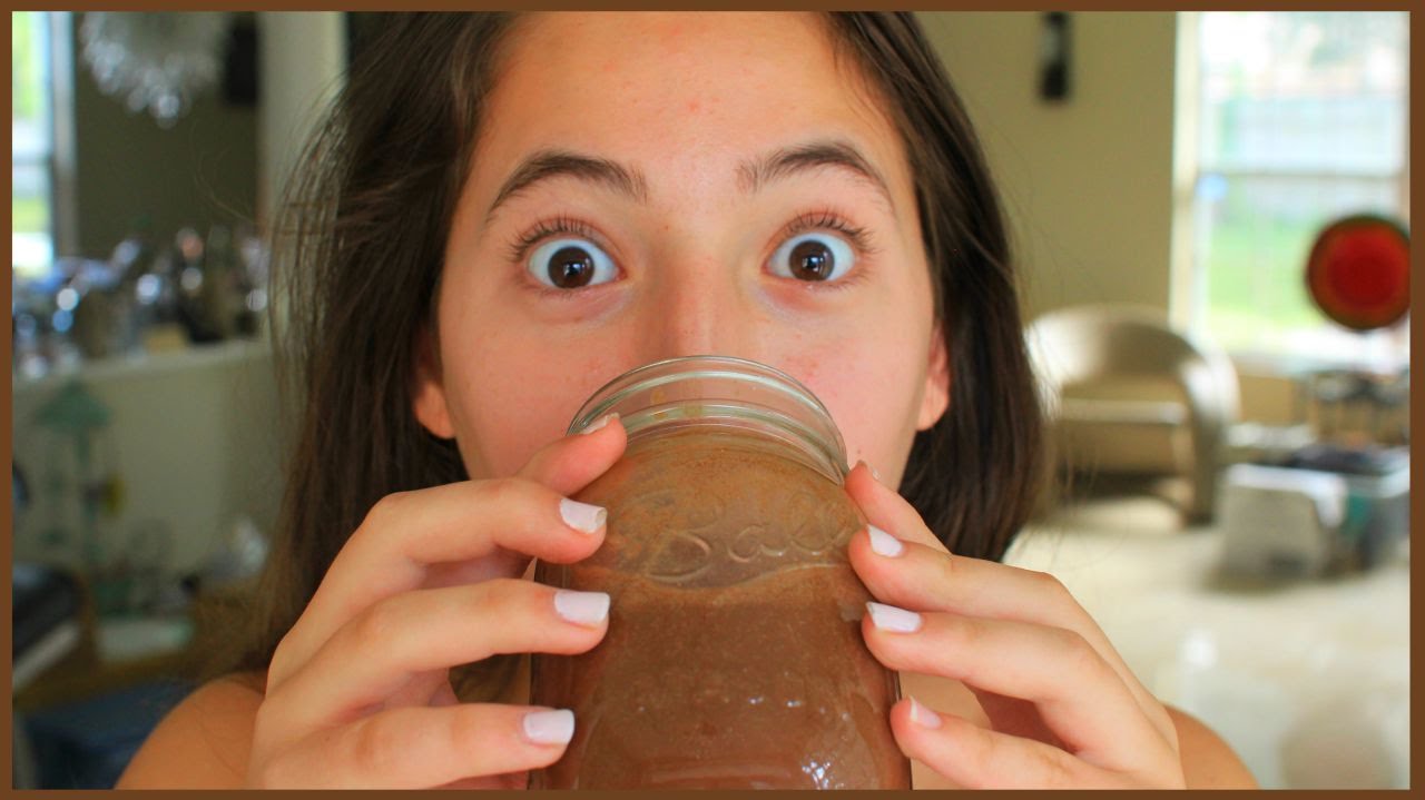 How to make: VEGAN Chocolate Milk! | 3 ingredients