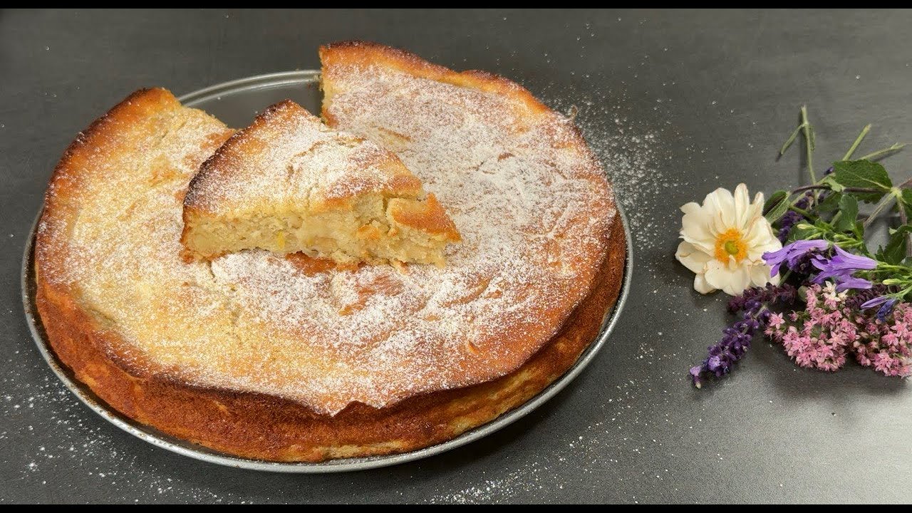 Delikatne ciasto jabłkowe! Przygotowanie w 5 minut, proste i pyszne