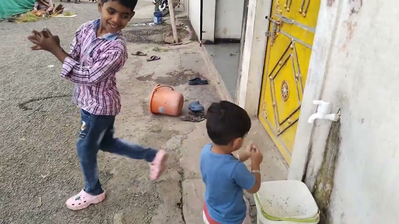 Ganna ko pair mein Kanta gad Gaya 😟