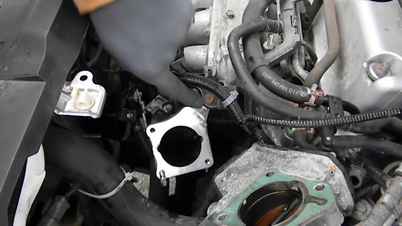 2007 Honda CRV starter replacement Part 1 - removal