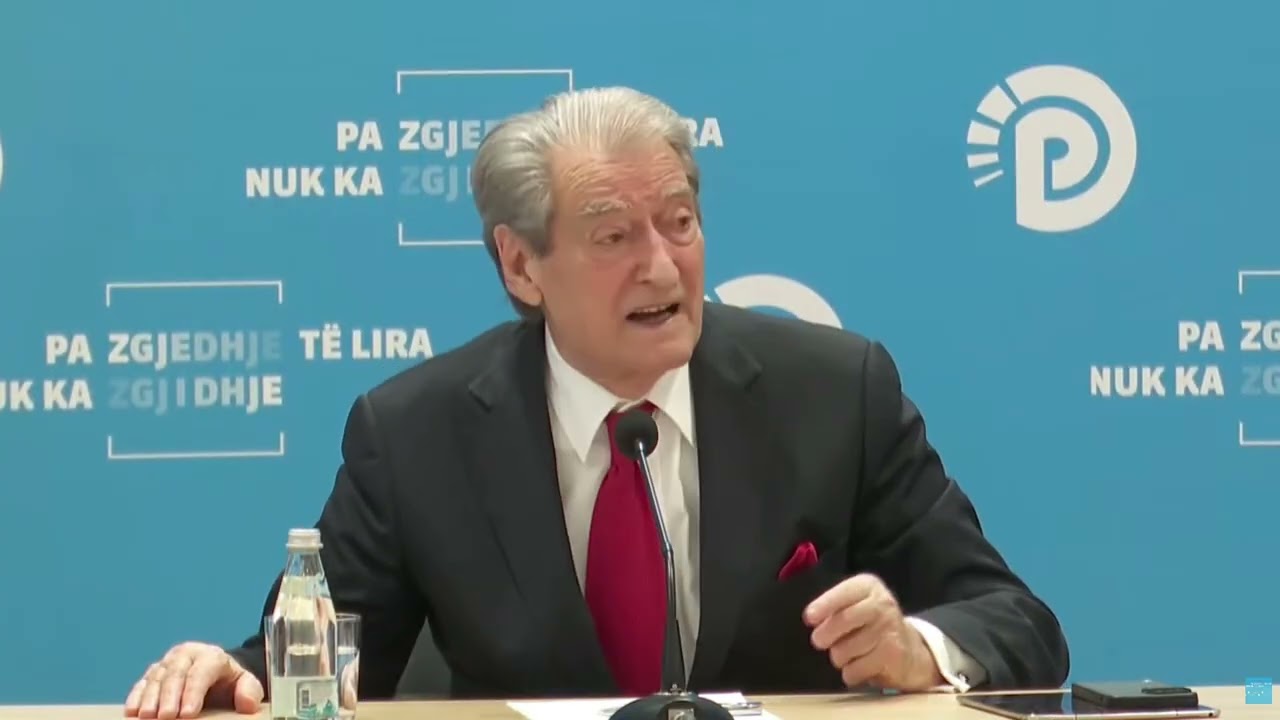Top Channel/ Berisha në mbledhjen e Grupit Parlamentar të PD-së: Vuçiç nja nga të akuzuarit për...