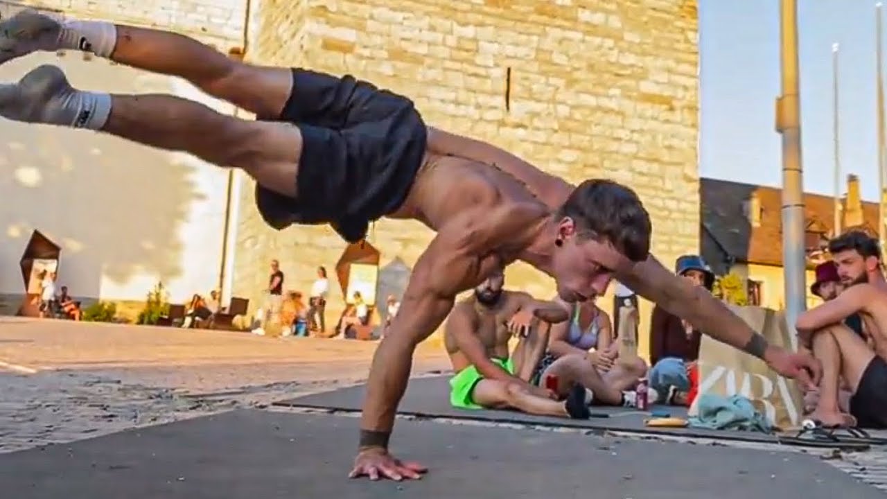 Street Workout in public #16 (With Reactions)