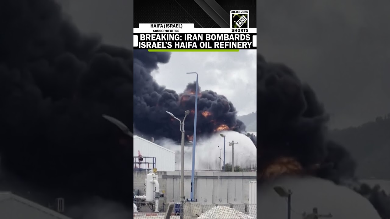 Breaking: Thick black clouds fill the sky as Iran bombards Israel&rsquo;s Haifa oil refinery