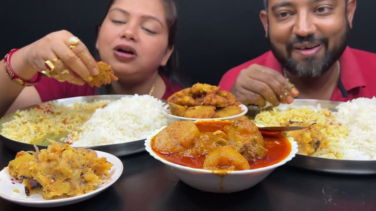 Bigbites, Eating Comfortfood, Rice With Tok Dal, Aluseddho, Mutton Kosha।।
