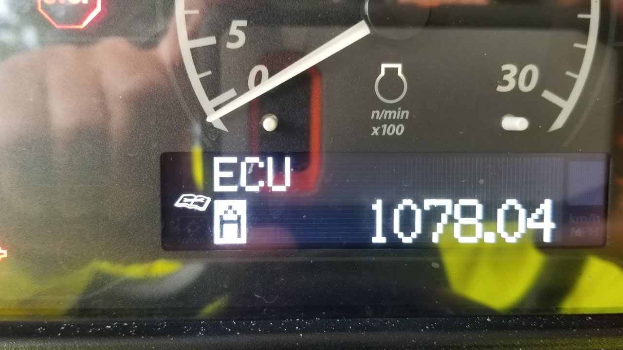 John Deere 2021 3025E Tractor Wont Start And No Electrical Working At All. Code reading ECU 1078.04.