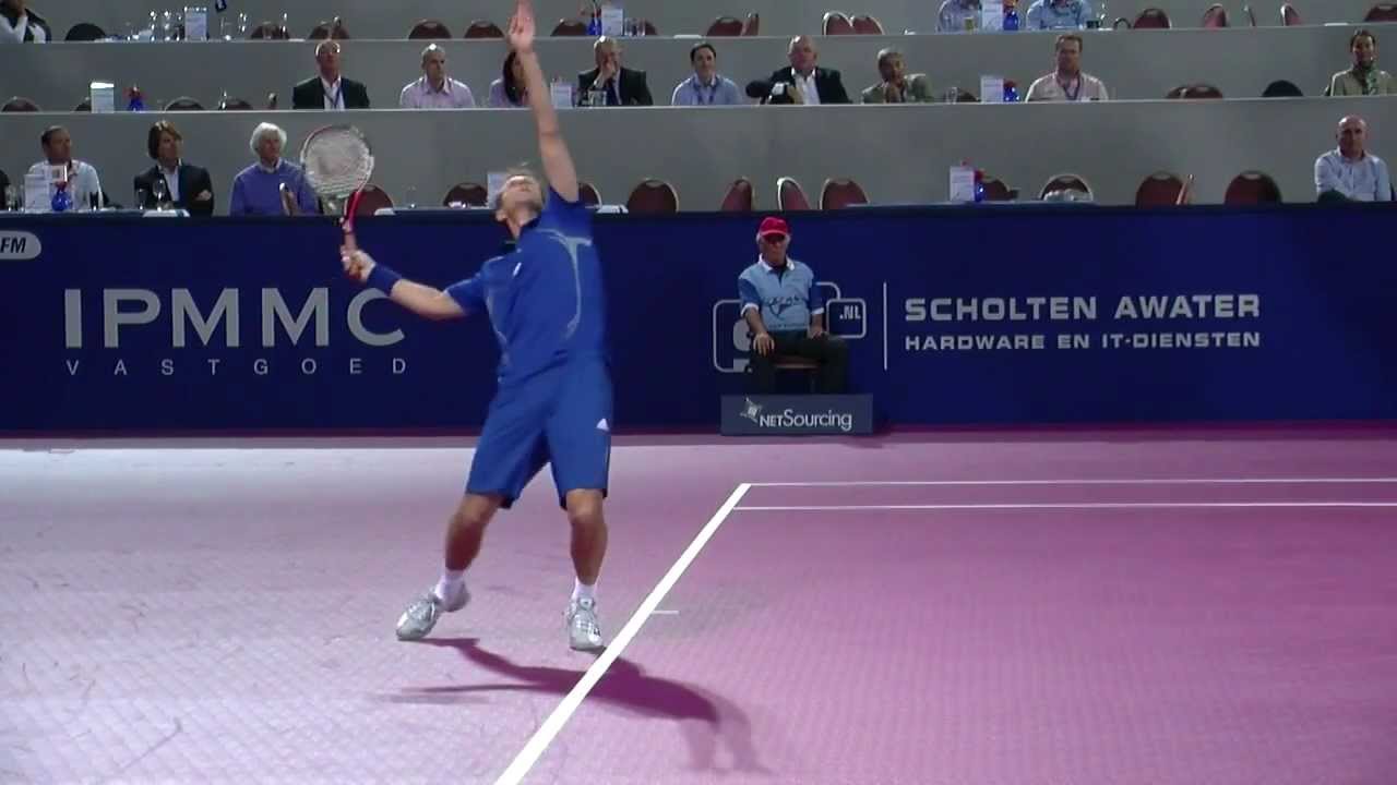 Slow motion: Stefan Edberg hits a winner