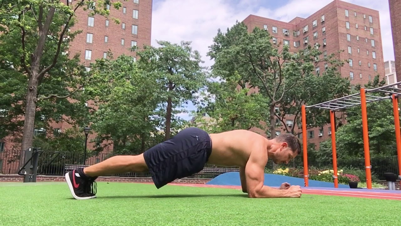 How to setup, perform the Commando Plank