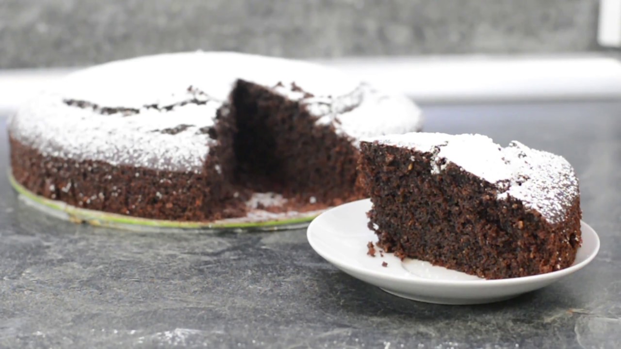 Der Fluffigste und Saftigste Schokoladen Nuss Kuchen chocolate cake brownie - Rezept Tutorial