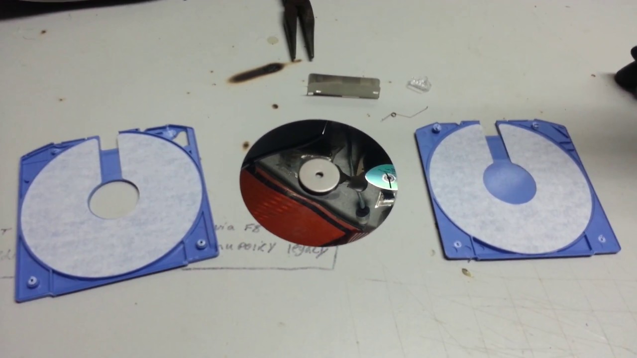 iOmega ZIP Disk Dissassembly