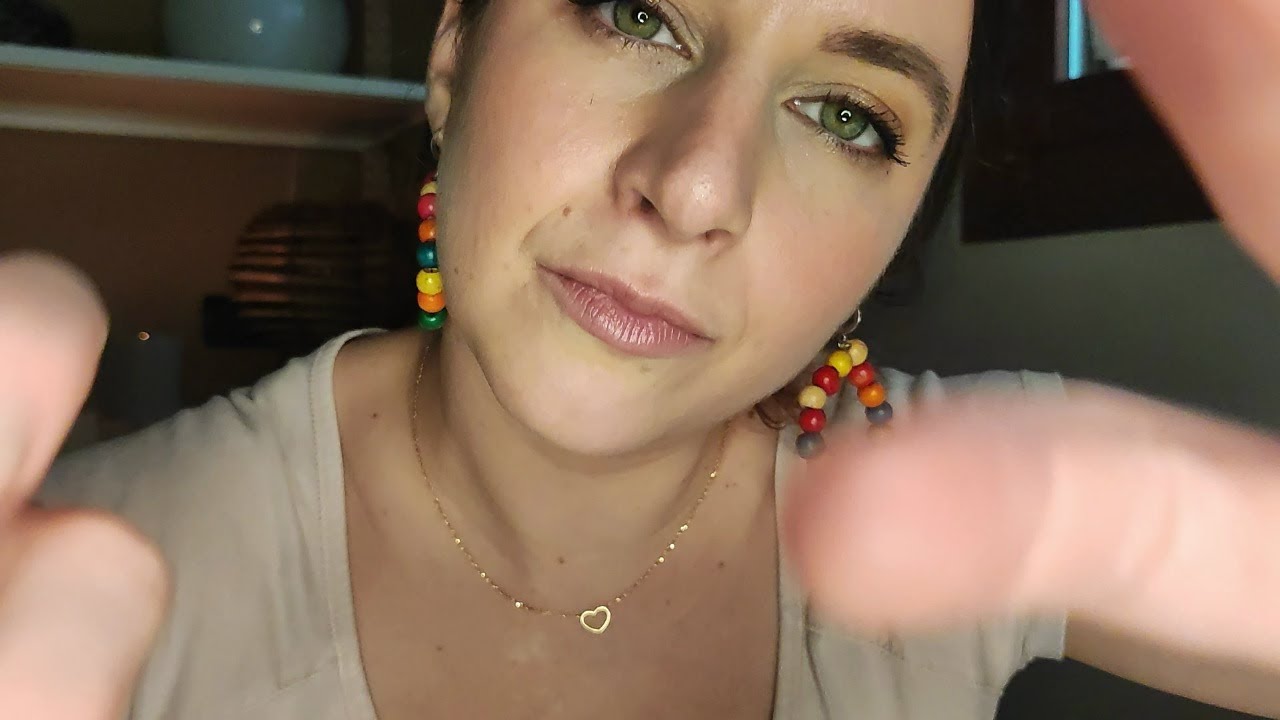 Libero la tua mente dai pensieri negativi | ASMR hand movements