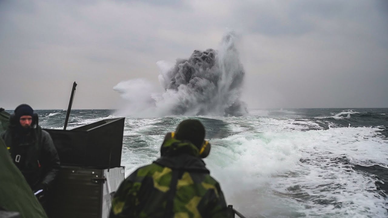 Sjunkbomber och ubåtsjakt på västkusten