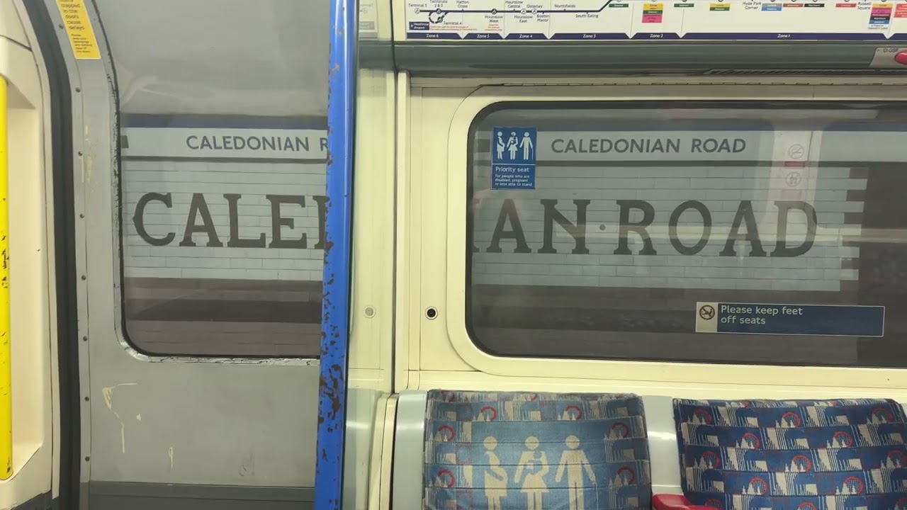 Piccadilly line journey video from Kings Cross Saint Pancras to Arsenal ￼