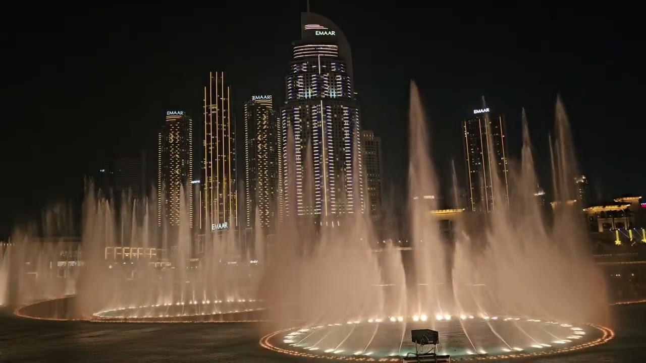 Dubai Fountains, Adele - Skyfall, 2023-12-29, 18:30