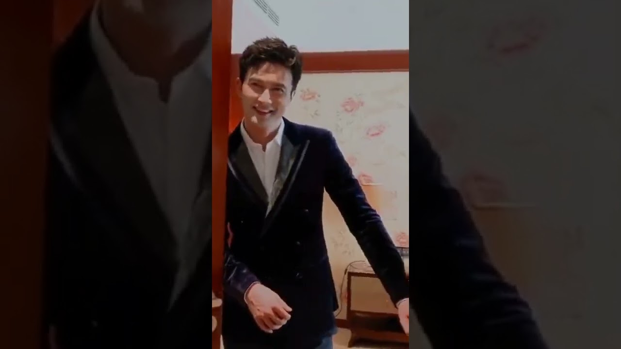 หล่อดูดีมีเสน่ห์ที่สุด 