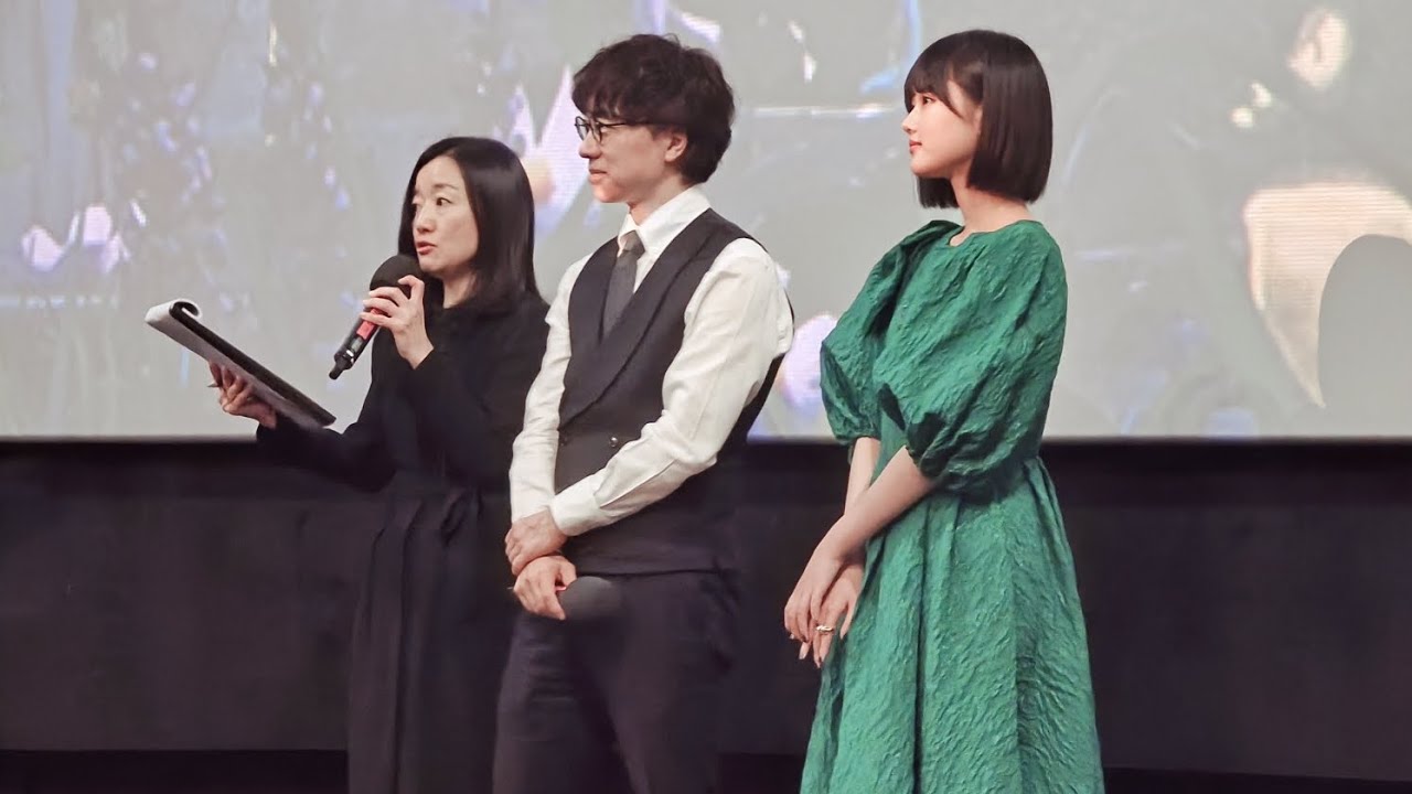 스즈메의 문단속 한국 무대인사 - 신카이 마코토 감독 & 하라 나노카 배우 230307 CGV왕십리