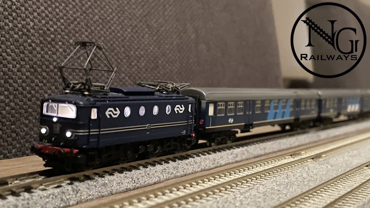 Piko 40371 NS 1152 in N spoor